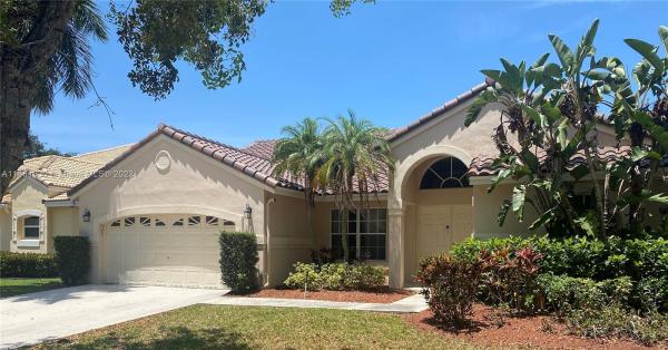 Verona Lake, 609 Verona Pl, Weston, Florida 33326, image 1