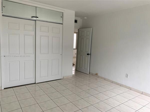 Tower East Incorporated Ocean Beach, 1150 Euclid Ave #105, Miami Beach, Florida 33139, image 1