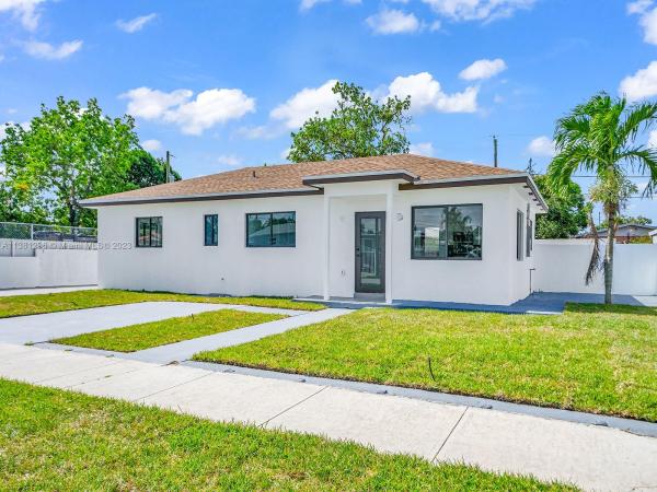 Menes Torres, 4410 NW 170th St, Miami Gardens, Florida 33055, image 1