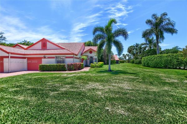 The Lexington Club, 7600 Lexington Club Blvd #B, Delray Beach, Florida 33446, image 2