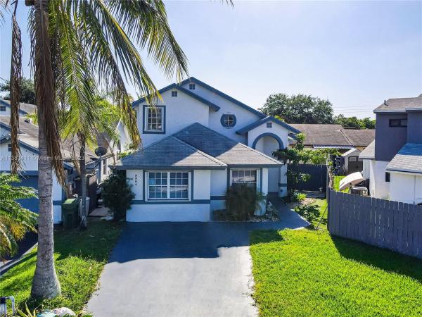 Quincey Park, 9964 Sw 16th St, Pembroke Pines, Florida 33025, image 1