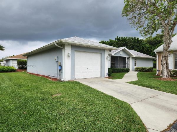 North Gate, 462 SE 22nd Dr, Homestead, Florida 33033, image 2