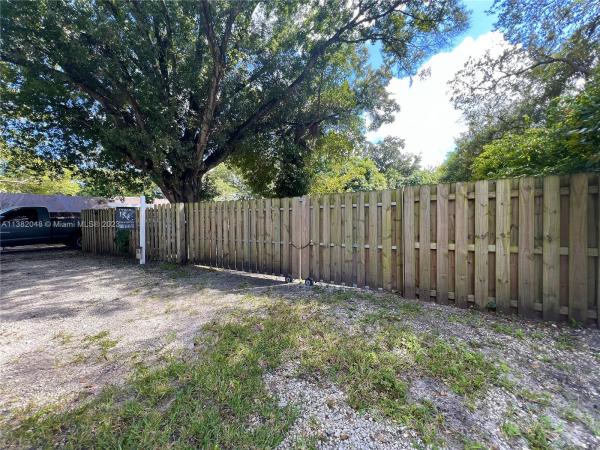 Picket Lane, 1424 SW 33rd Ct, Fort Lauderdale, Florida 33315, image 1
