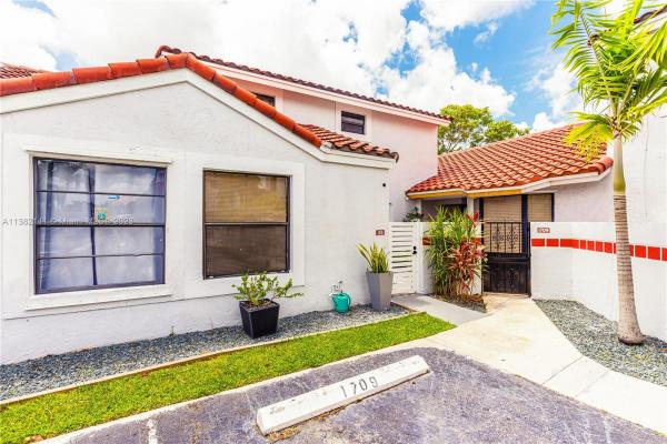 San Remo, 1711 San Remo Cir, Homestead, Florida 33035, image 1