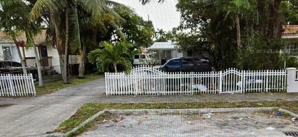 Hialeah Residential, 476 E 19th St, Hialeah, Florida 33013, image 1