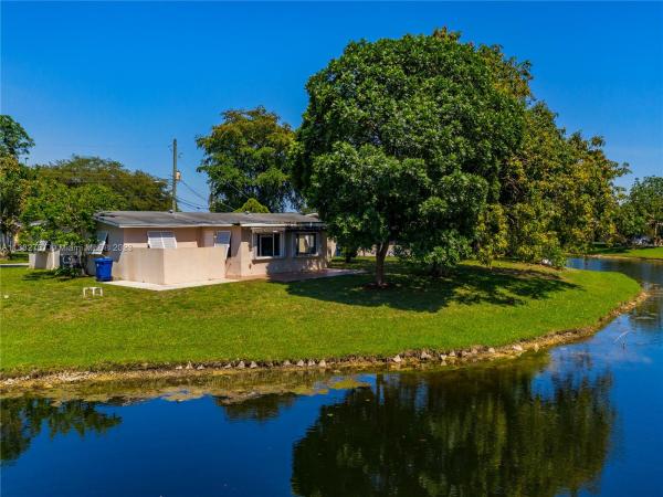 Gold Key Villas, 2901 NW 69th Ave, Sunrise, Florida 33313, image 1