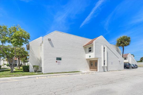 Deerfield Pines, 1428 SE 4th Ave #233, Deerfield Beach, Florida 33441, image 1
