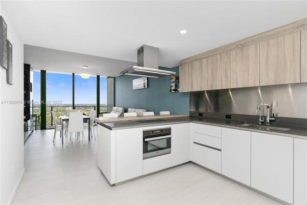 Brickell Flatiron, 1000 Brickell Plz #4904, Miami, Florida 33131, image 2
