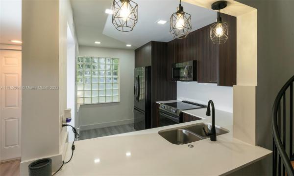 Elan At Calusa, 13075 SW 88th Ter S #202-A, The Crossings, Florida 33186, image 1