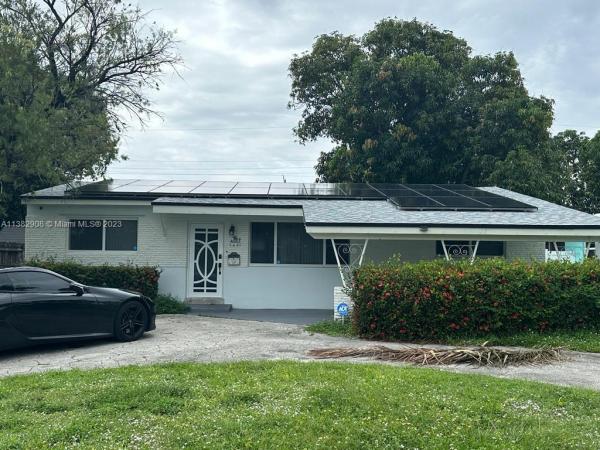 Miramar Tropical, 7401 Meridian St, Miramar, Florida 33023, image 2