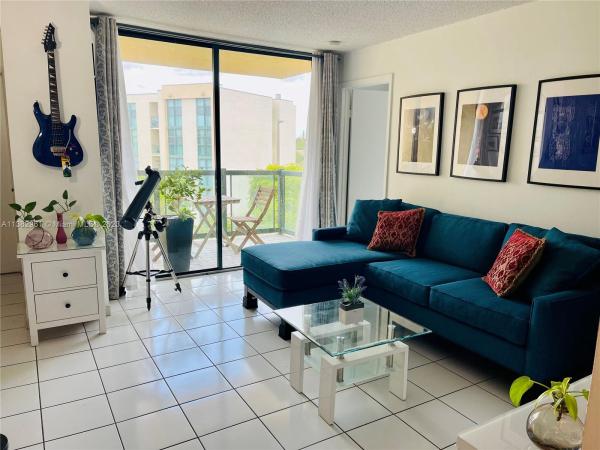 International Park, 11800 SW 18th St #429, Tamiami, Florida 33175, image 2