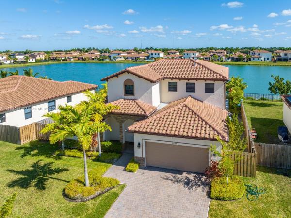 Kingman Commons, 2495 SE 2nd St, Homestead, Florida 33033, image 1