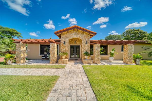 Mitchell Center, 8745 SW 144th St, Palmetto Bay, Florida 33176, image 1