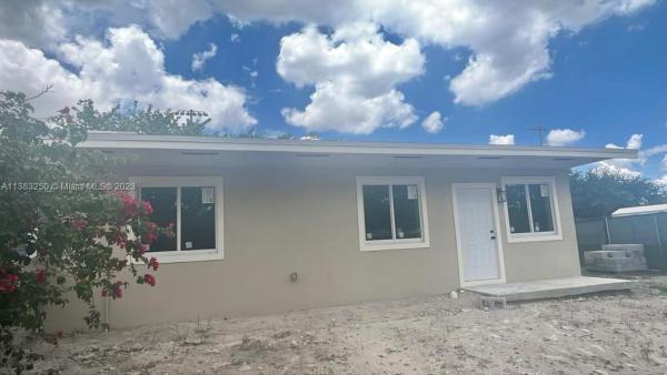 Leslie Estates, 19394 NW 30th Ct, Miami Gardens, Florida 33056, image 2