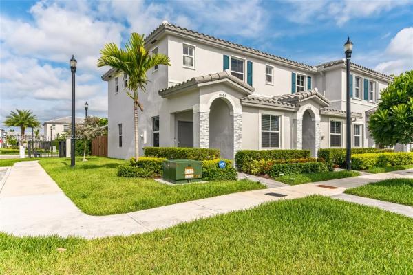 The Riviera, 1664 SE 27th Ter, Homestead, Florida 33035, image 2