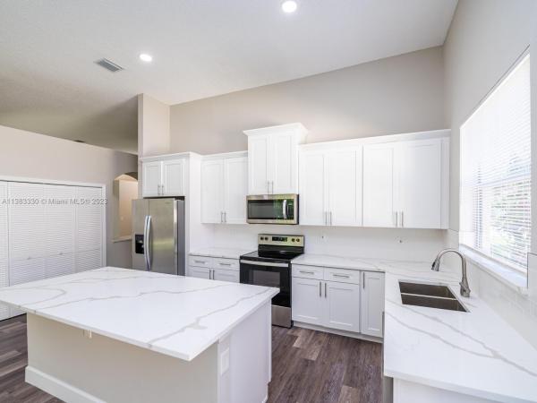 Estancia, 317 SW 185th Ter, Pembroke Pines, Florida 33029, image 1