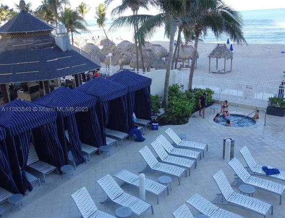 La Perla, 16699 Collins Ave #1705, Sunny Isles Beach, Florida 33160, image 1