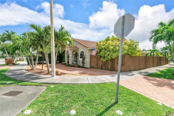 Hialeah No HOA, 7538 W 35th Ave, Hialeah, Florida 33018, image 1