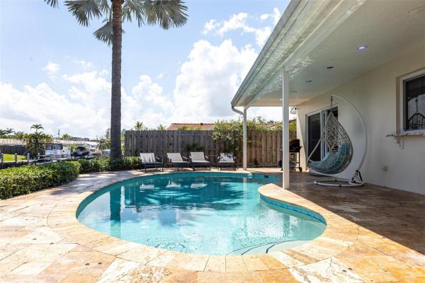 Coral Ridge Isles, 1466 NE 57th Ct, Fort Lauderdale, Florida 33334, image 1