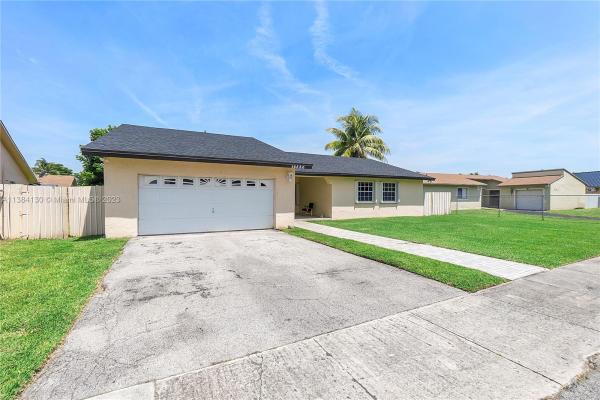 Cantisano, 16530 SW 103rd Pl, Palmetto Estates, Florida 33157, image 1