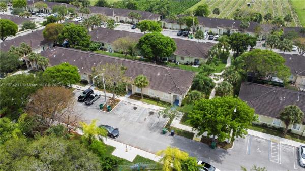 13284 Old Biscayne Rd #906, Unincorporated Dade County, Florida 33033, image 2