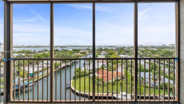 Dorset House, 2500 NE 135th St #A1007, North Miami, Florida 33181, image 1