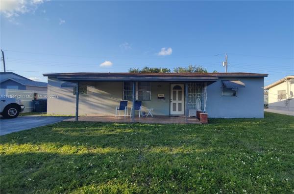 Heritage Lake Estates, 6741 Franklin St, Hollywood, Florida 33024, image 1