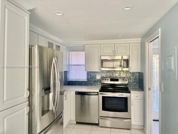 Hollybrook Golf & Tennis Club, 8900 Washington Blvd #109, Pembroke Pines, Florida 33025, image 1