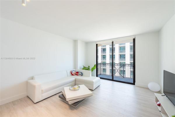 Merrick Manor, 301 Altara Ave #707, Coral Gables, Florida 33146, image 2