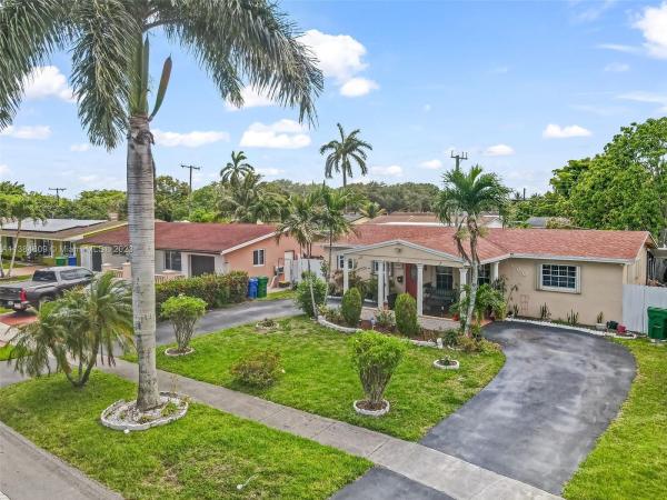 Miramar Tropical, 2600 Island Dr, Miramar, Florida 33023, image 2