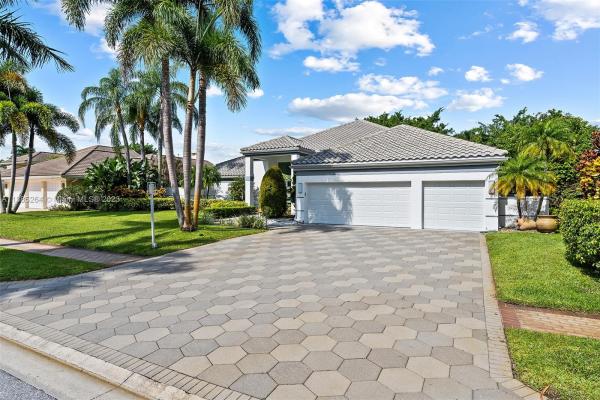 St Andrews Country Club, 17296 Northway Cir, Boca Raton, Florida 33496, image 2