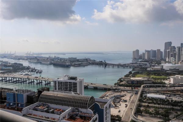 Opera Tower, 1750 N Bayshore Dr #5210, Miami, Florida 33132, image 2
