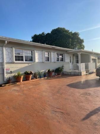 Cobos Fronton, 240 E 40th St, Hialeah, Florida 33013, image 1