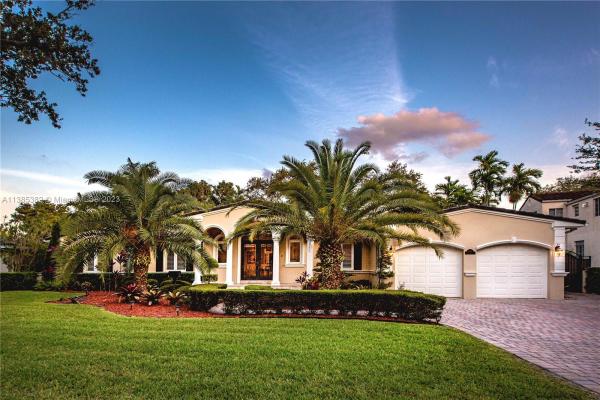 Riviera, 640 San Lorenzo Ave, Coral Gables, Florida 33146, image 2
