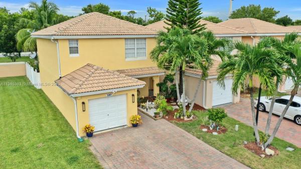 Liberty Bay At Briar Bay, 3287 Commodore Ct, West Palm Beach, Florida 33411, image 1