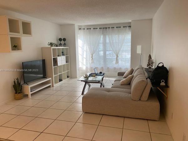 Imperial Point Colonnades, 2251 NE 66th St #1603, Fort Lauderdale, Florida 33308, image 1