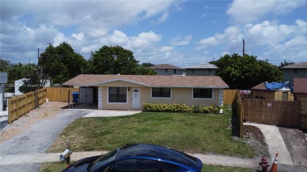 Datura Park South, 1684 N 25th Ct, Riviera Beach, Florida 33404, image 1