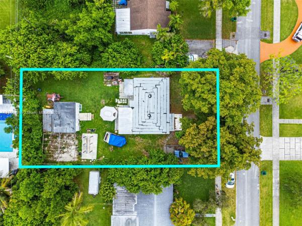 Tropical Gardens, 8241 SW 37th St, Westchester, Florida 33155, image 1