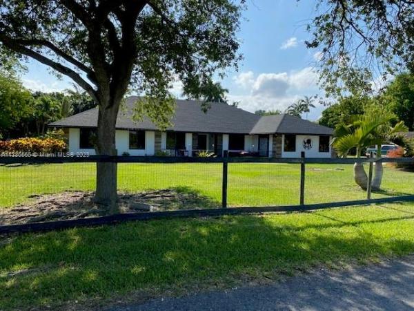 Redland No HOA, 25700 SW 153rd Ct, Redland, Florida 33032, image 2
