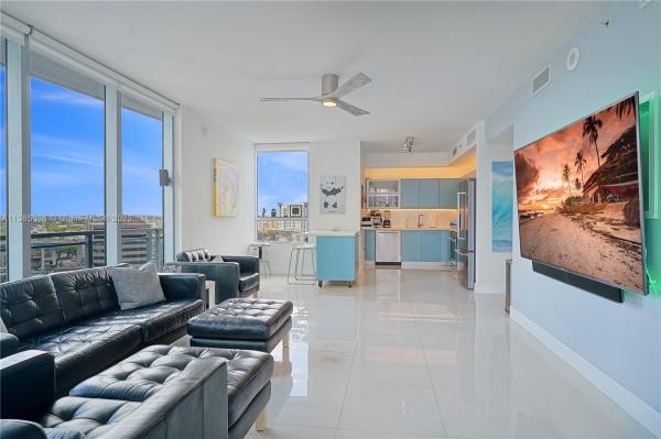 The Ivy At Riverfront, 90 SW 3rd St #1613, Miami, Florida 33130, image 2