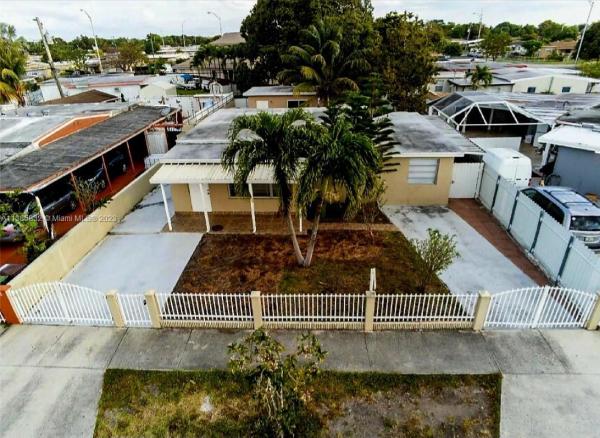 Carole Anne Park, 217 W 35th St, Hialeah, Florida 33012, image 1