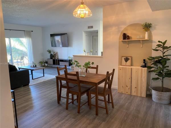 The Courtyards At Davie, 6984 SW 39th St #H205, Davie, Florida 33314, image 1