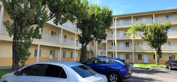 San Marco Villas, 6940 NW 179th St #403-7, Hialeah, Florida 33015, image 1