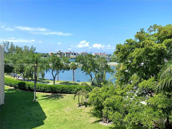Blue Lake, 3450 Blue Lake Dr #502, Pompano Beach, Florida 33064, image 1