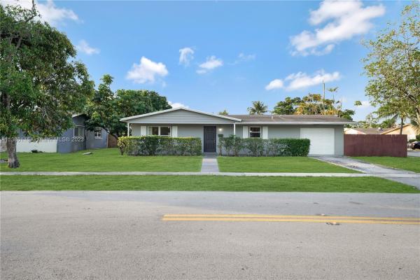 Sunrise Golf Village, 5821 NW 18th Ct, Sunrise, Florida 33313, image 2