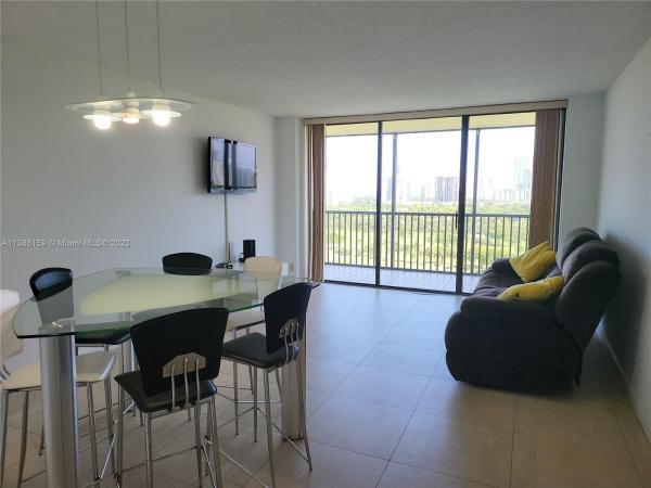 Coronado Tower 1, 20335 W Country Club Dr #1707, Aventura, Florida 33180, image 2