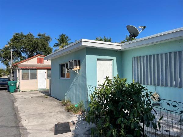 North Hollywood, 226 SW 11th St, Dania Beach, Florida 33004, image 1