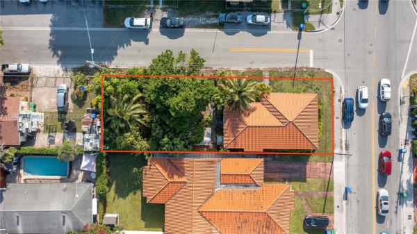 Grapeland, 1601 SW 25th Ave, Miami, Florida 33145, image 1