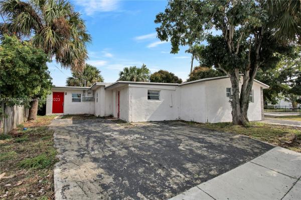 Monroe Heights, 1160 W 26th Ct #A, Riviera Beach, Florida 33404, image 1