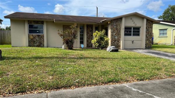 Driftwood Plaza, 6320 Sherman St, Hollywood, Florida 33024, image 2
